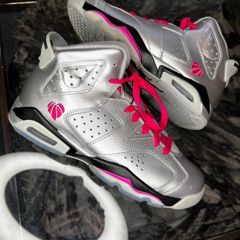 Jordan 2012 Valentines Day 6s Size 6
